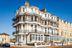 Гостиница East Beach Hotel  Истборн